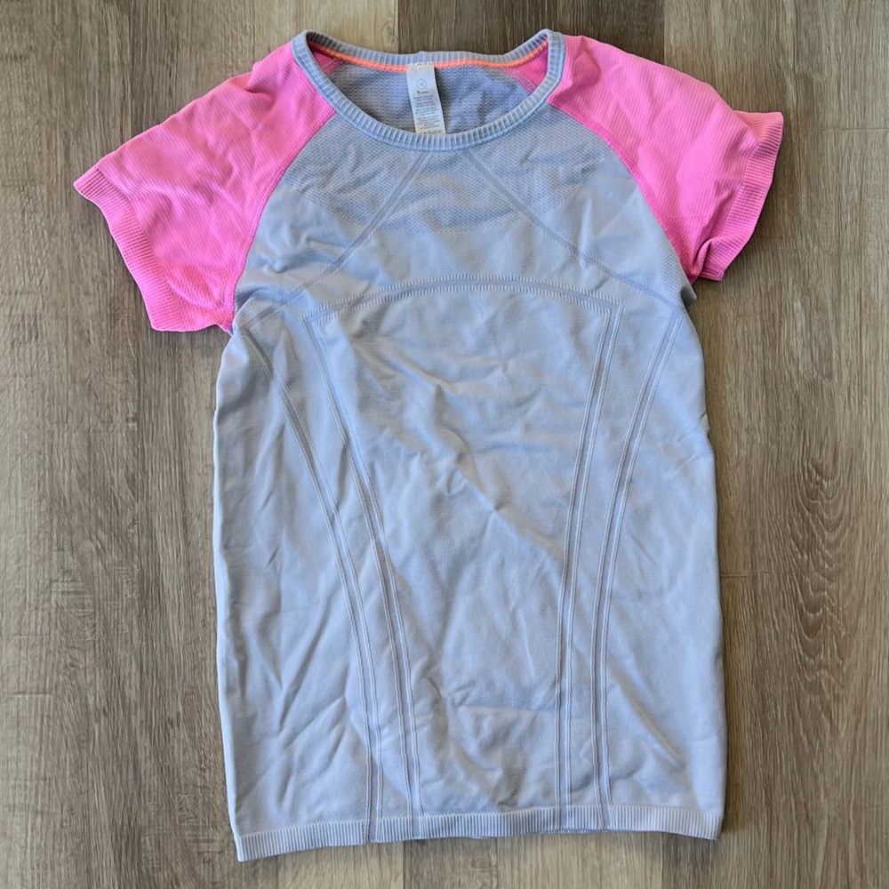 ivivva Gray/ Pink Swiftly Tech Shirt Girls size 12